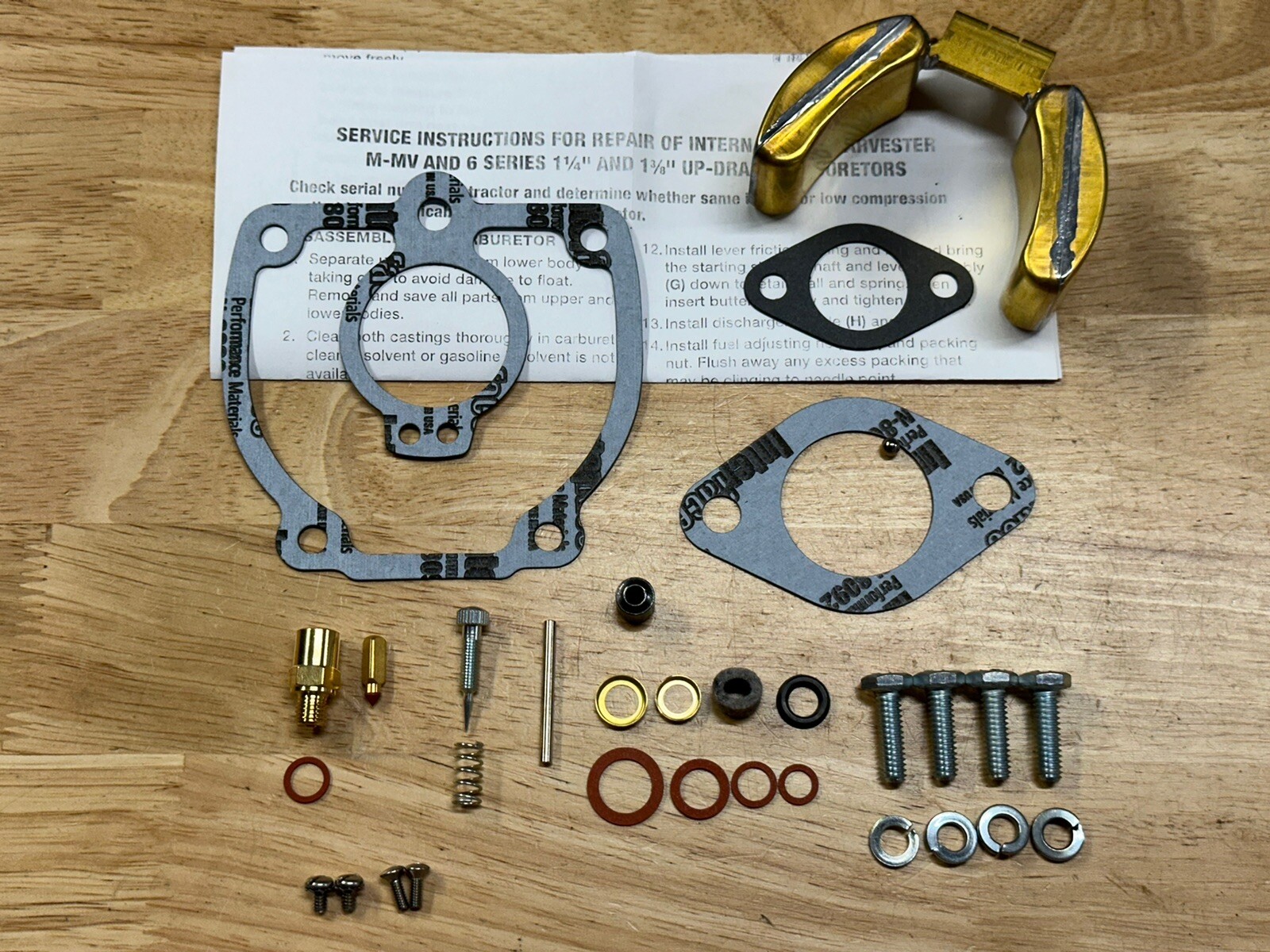 Farmall 300, 400, 560, 606, 656, 706, 806 Basic Carburetor rebuilt kit