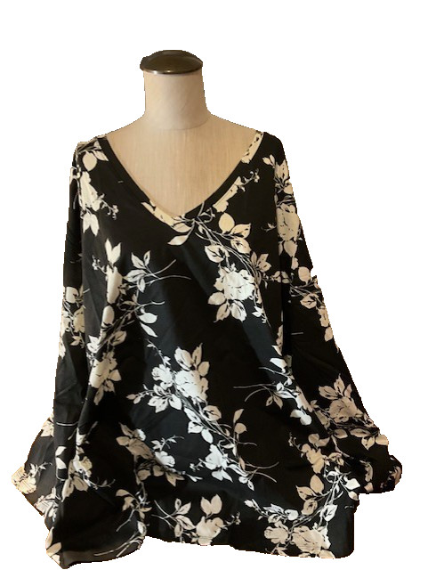 Roaman\'s 2X NWOT Brand New Black Ivory Floral Pullover Tunic Top V-Neck Lg/Sl