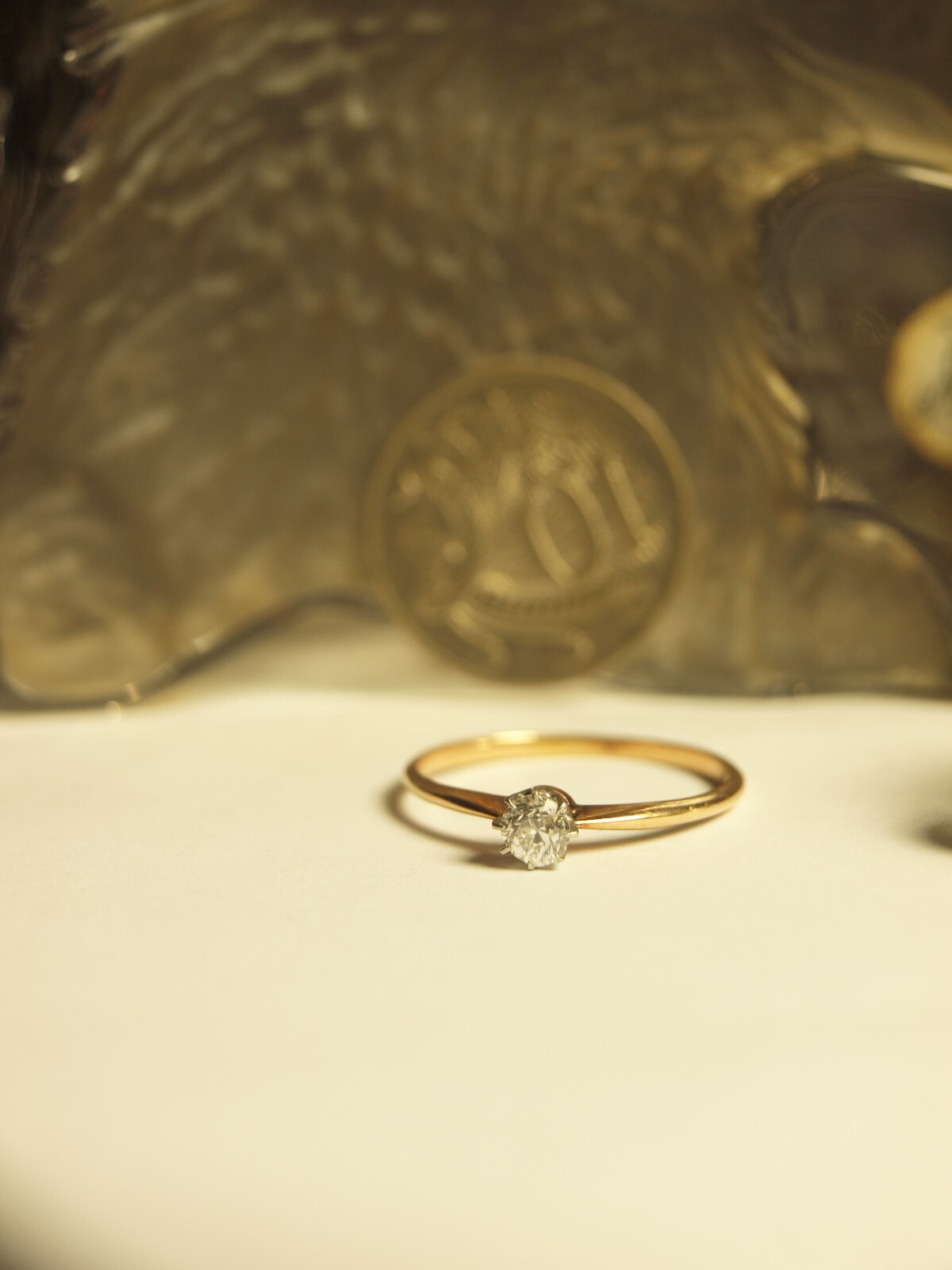 VINTAGE 15CT YELLOW GOLD NATURAL DIAMOND SOLITAIRE RING - TDW : 0.23