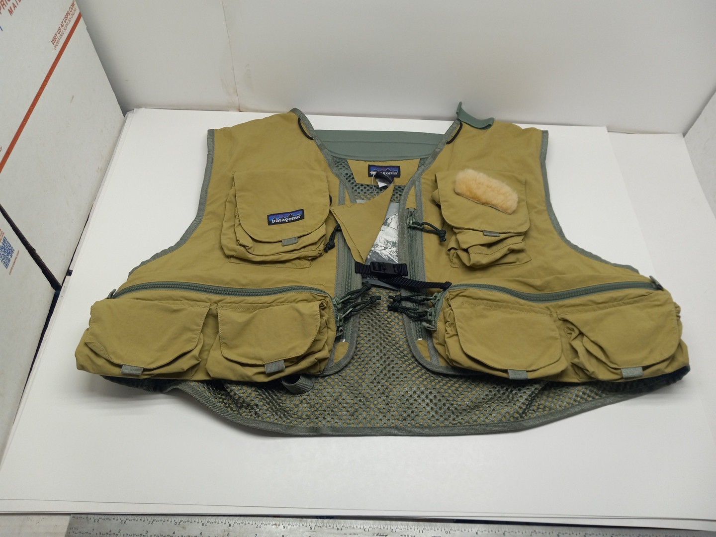 Vintage NWT Patagonia ReInvest Fly Fishing Vest Mens XL Khaki  NOS