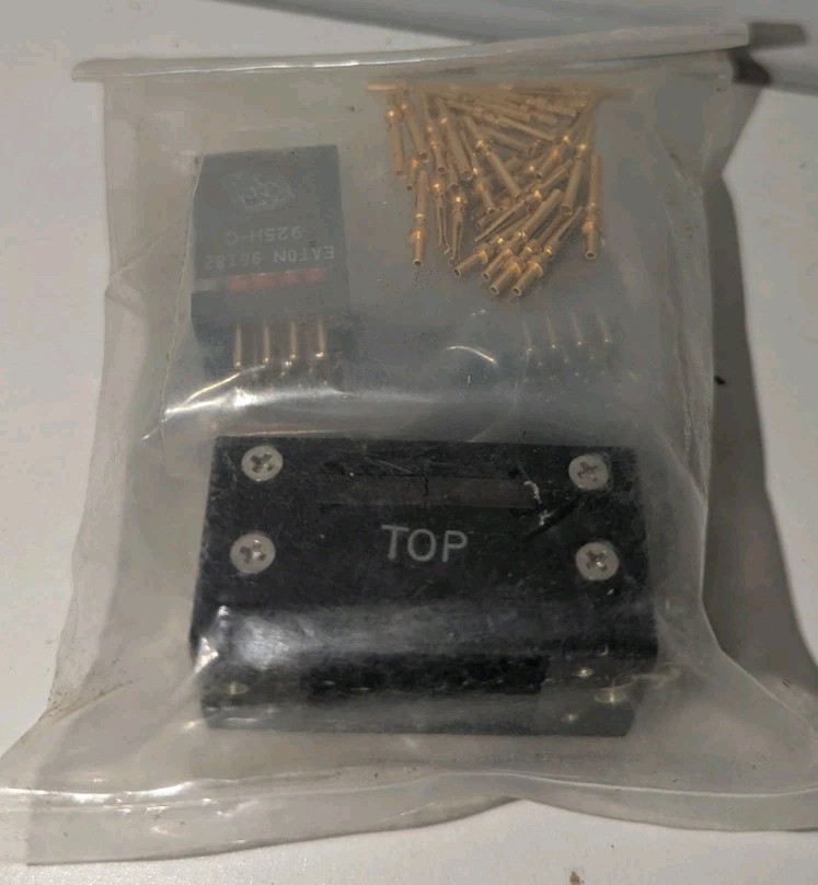 SUPER RARE - EATON 96182 Aviation Incandescent Display Kit 925H-C 925H-1-1CC SUPER RARE - EATON 96182 Aviation Incandescent Display Kit 925H-C 925H-1-1CC