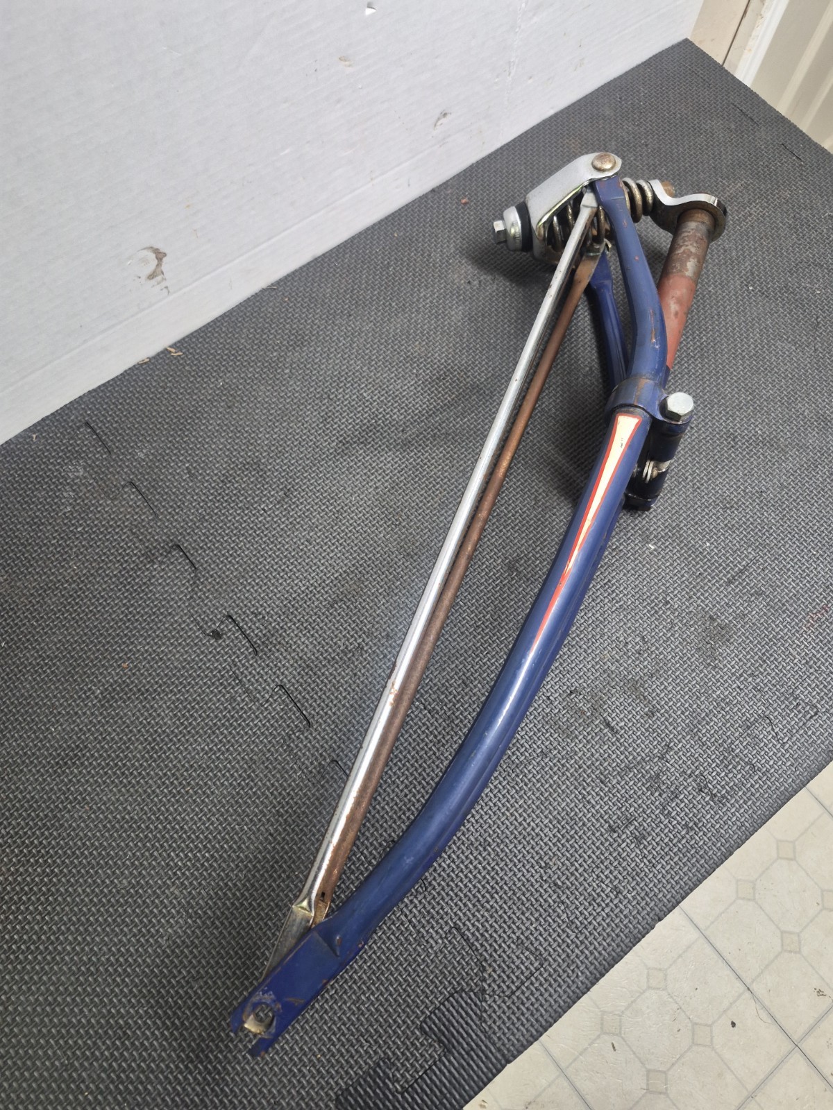 Vintage 1940s-50s Schwinn Bicycle Springer Fork Panther Autocycle Hornet Wasp DX Vintage 1940s-50s Schwinn Bicycle Springer Fork Panther Autocycle Hornet Wasp DX