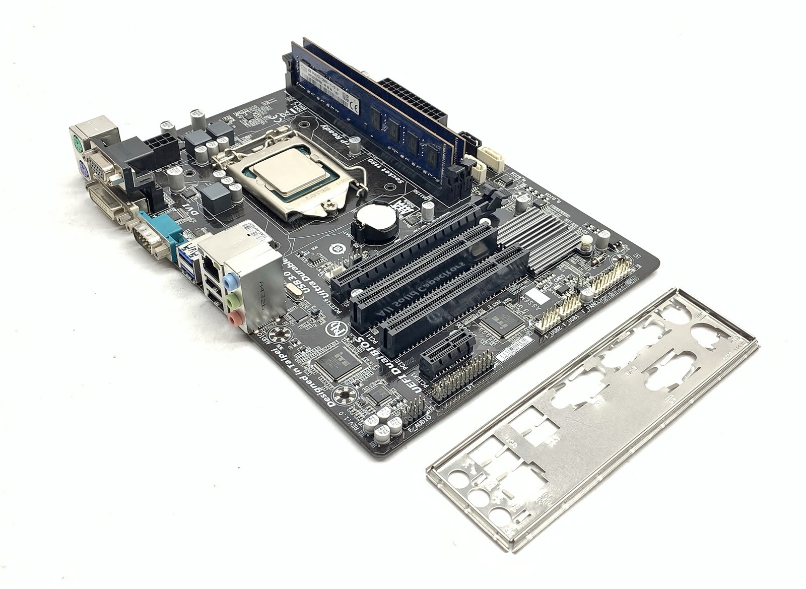 GIGABYTE GA-H81M-S2PV Motherboard mATX LGA 1150 Intel Core i5-4590S 3GHz 8GB I/O