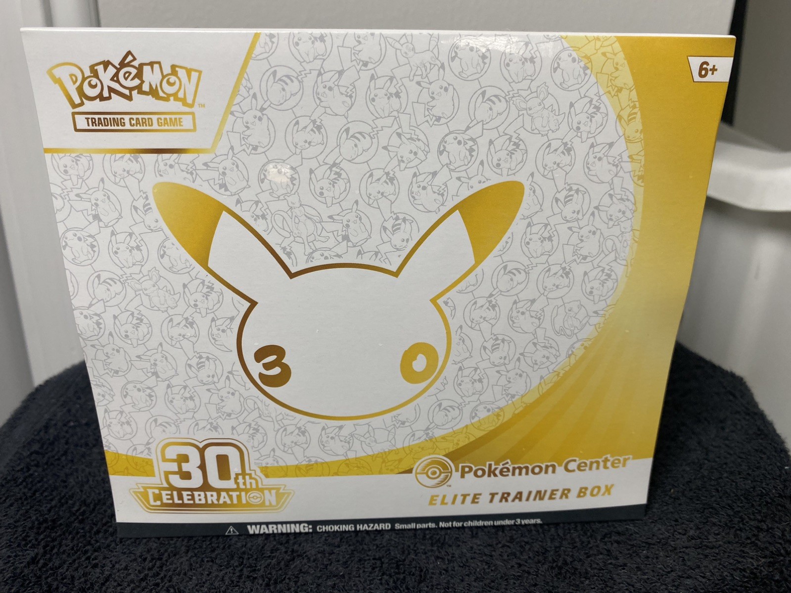 Pokemon Center ETB 30th Anniversary Celebration Elite Trainer Box SEALED