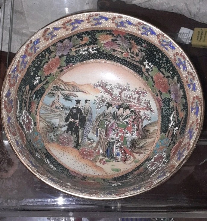 Vtg Royal Satsuma  Signed Japanese Bowl & Wood Stand Hand Painted Geisha Scene