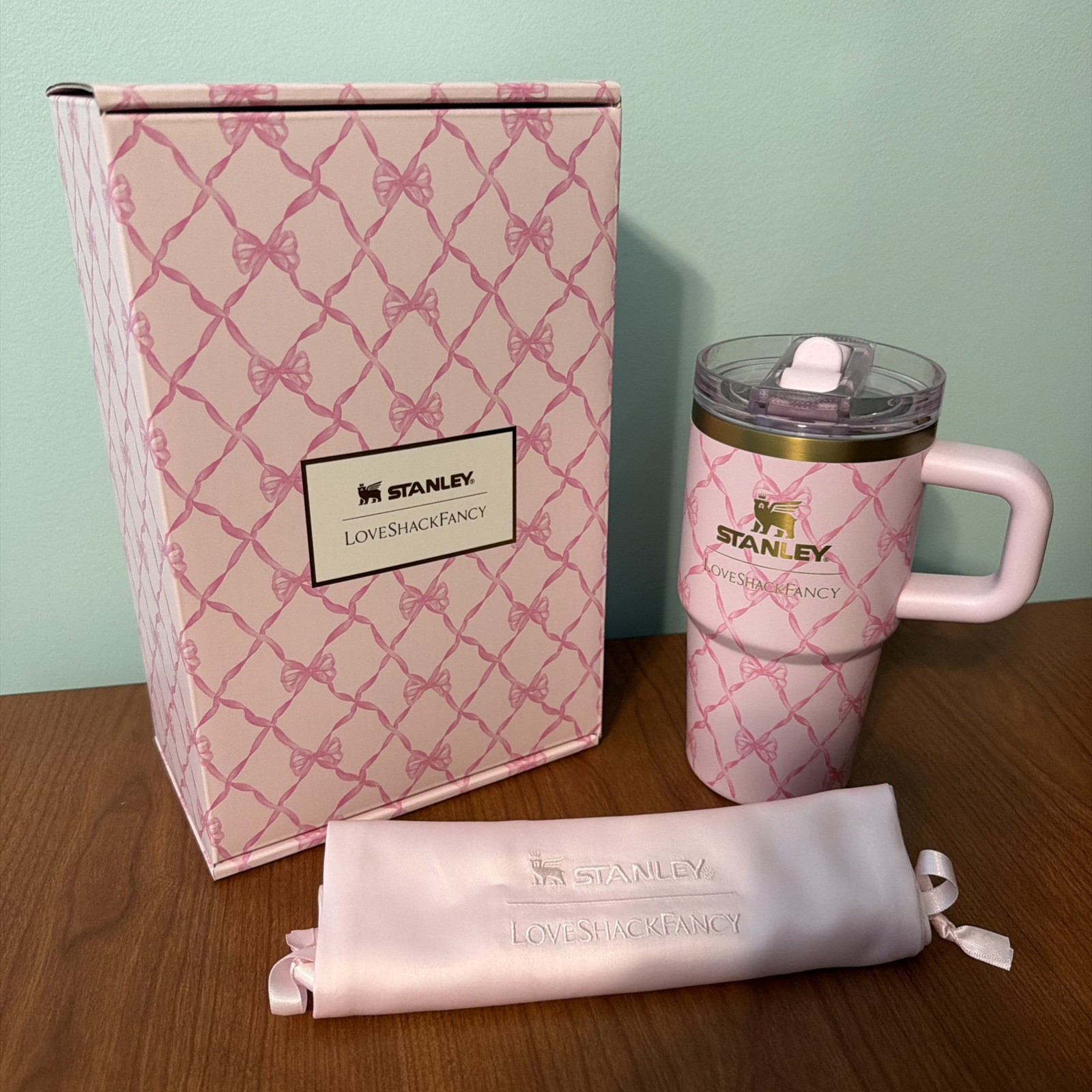 Stanley x Love Shack Fancy Quencher Tumbler 20oz Blooming Heirloom New in Box