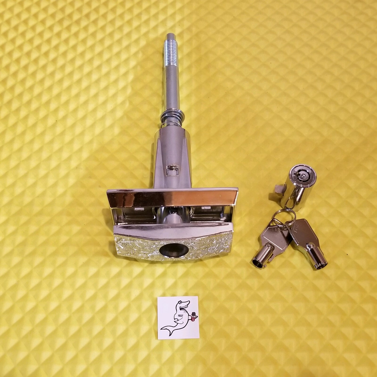 DIXIE NARCO 276,368, 501T SODA VENDING MACHINE T-HANDLE ASSEMBLY w / LOCK & KEYS
