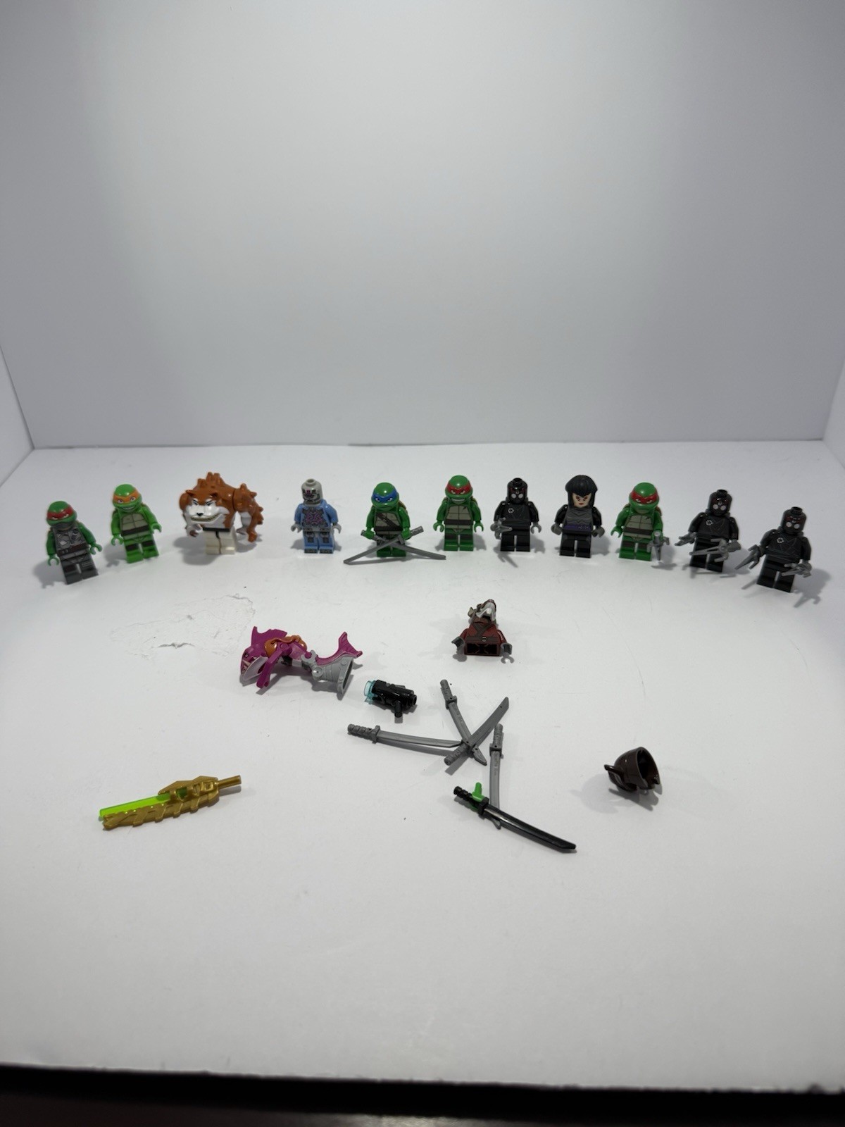 LEGO Teenage Mutant Ninja Turtles TMNT Minifigure Lot 13 Total