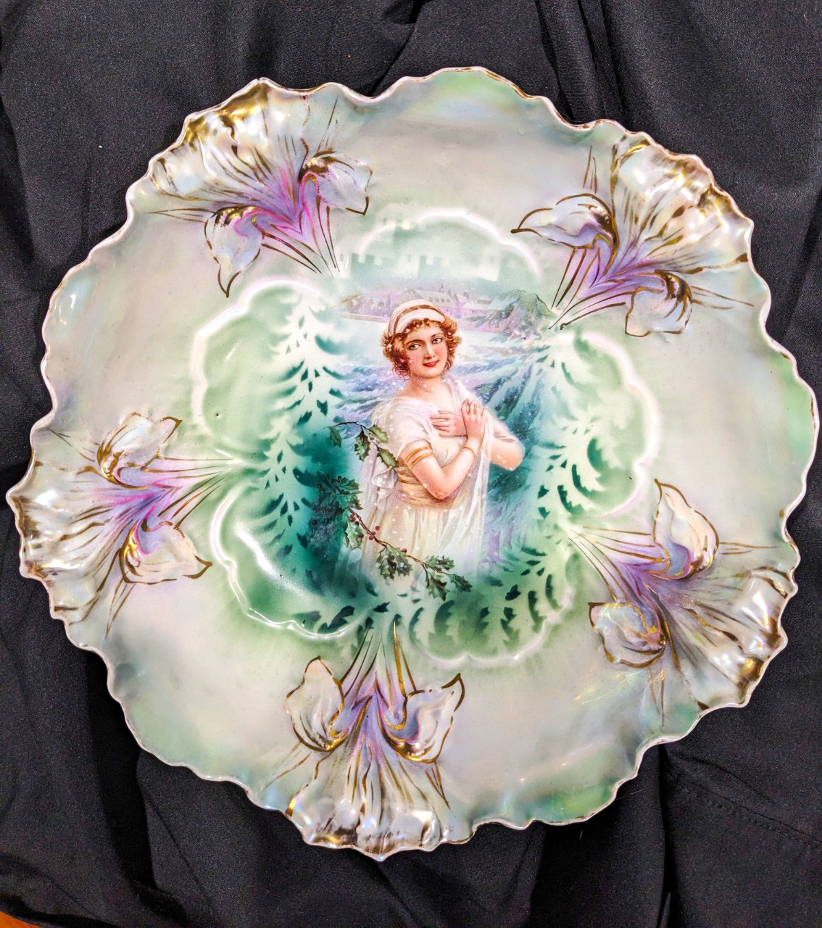 Authentic antique R.S. Prussia (Reinhold Schlegelmilch) porcelain plate