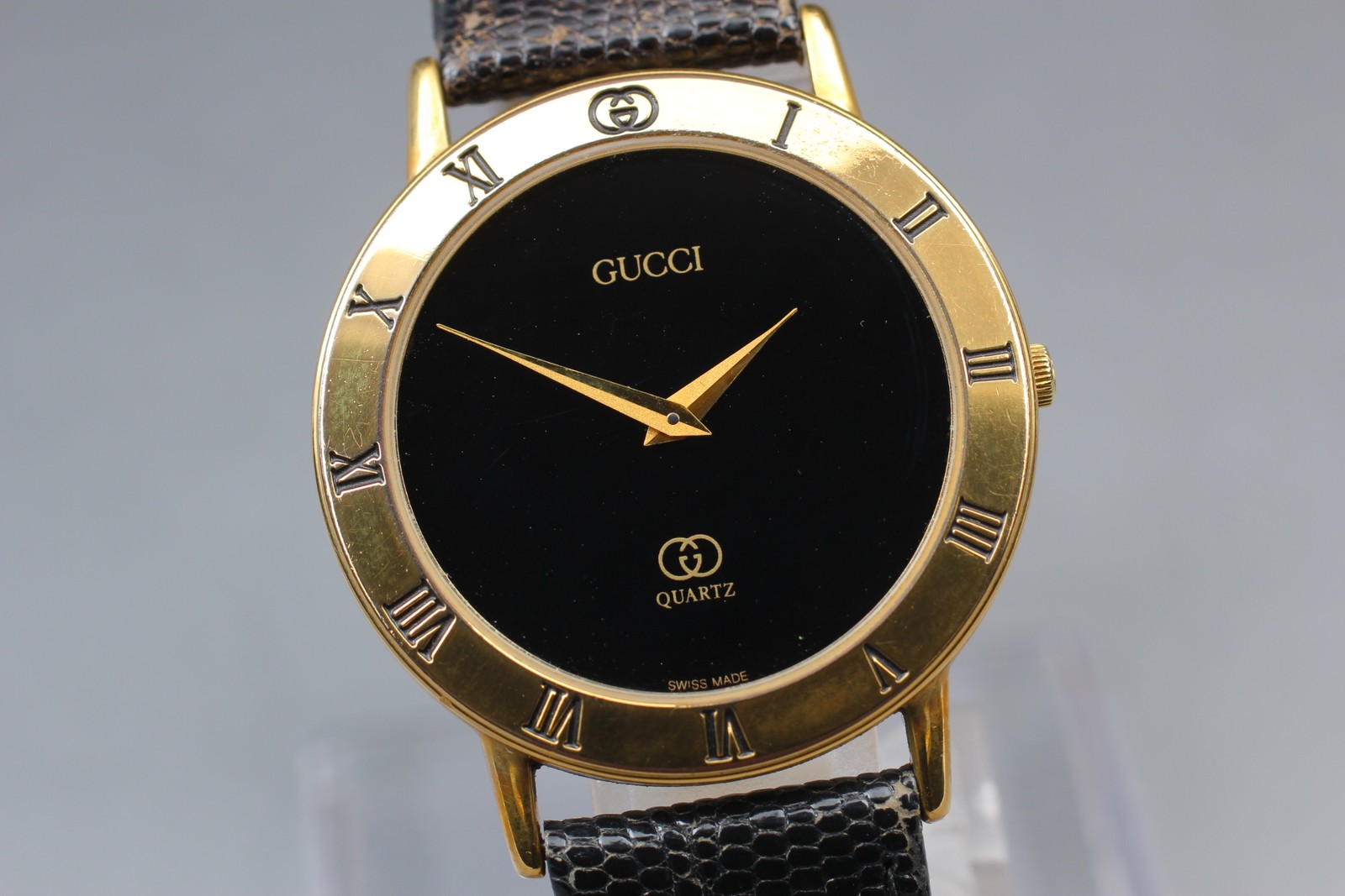 [Exc+5] Gucci 3000M Vintage 33mm Gold Men’s Quartz Watch Black Dial From JAPAN