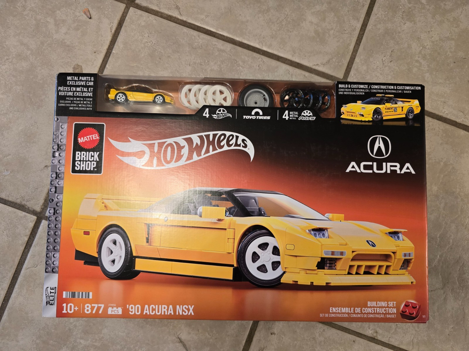 Mattel Brick Shop Hot Wheels 90 Acura NSX Yellow Building Toy 877 Pieces IN HAND
