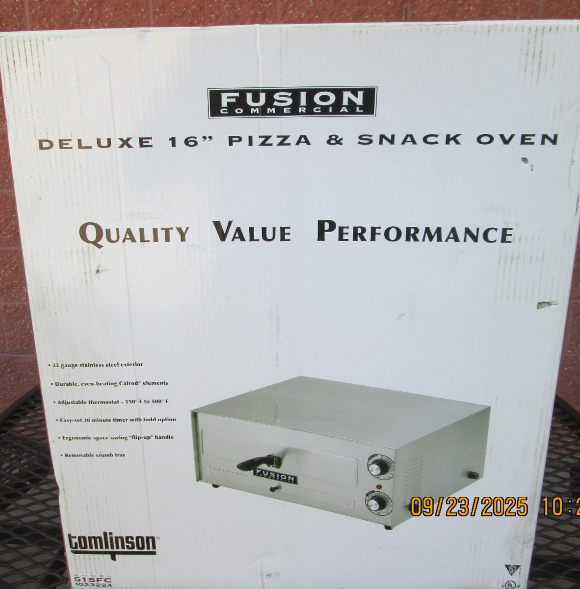 Fusion Commercial Tomlinson Deluxe 16