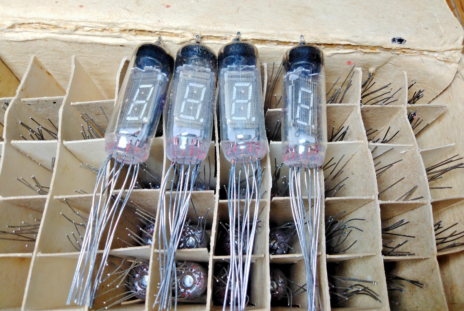 32 pcs NEW IV-6 VFD Nixie Tubes Same Date 02.1984 32 pcs NEW IV-6 VFD Nixie Tubes Same Date 02.1984