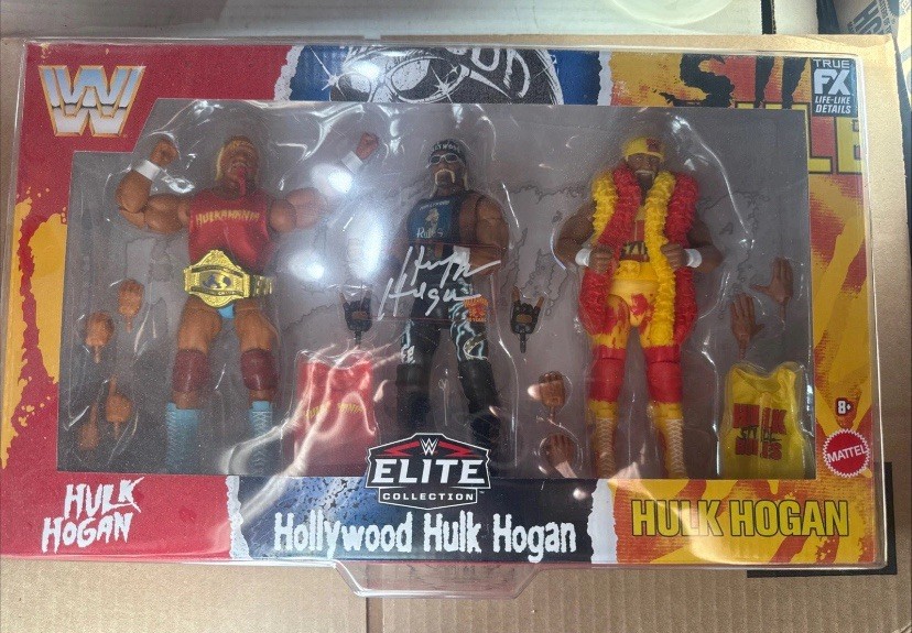 WWE Hulk Hogan signed 3 pack Autograph Elite Hulkamania 40th Anniversary Figure