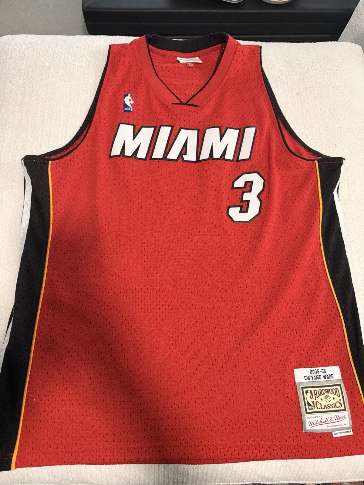 Dwyane Wade Mitchell & Ness 2005-2006 Miami Heat Jersey Used Authentic Size XL