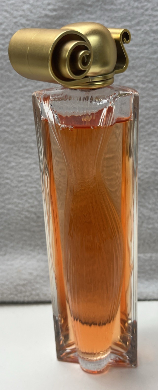 Givenchy Organza Eau de Parfum EDP 100 ml 3.3 Oz Gold Cap France Vintage Bottle Givenchy Organza Eau de Parfum EDP 100 ml 3.3 Oz Gold Cap France Vintage Bottle