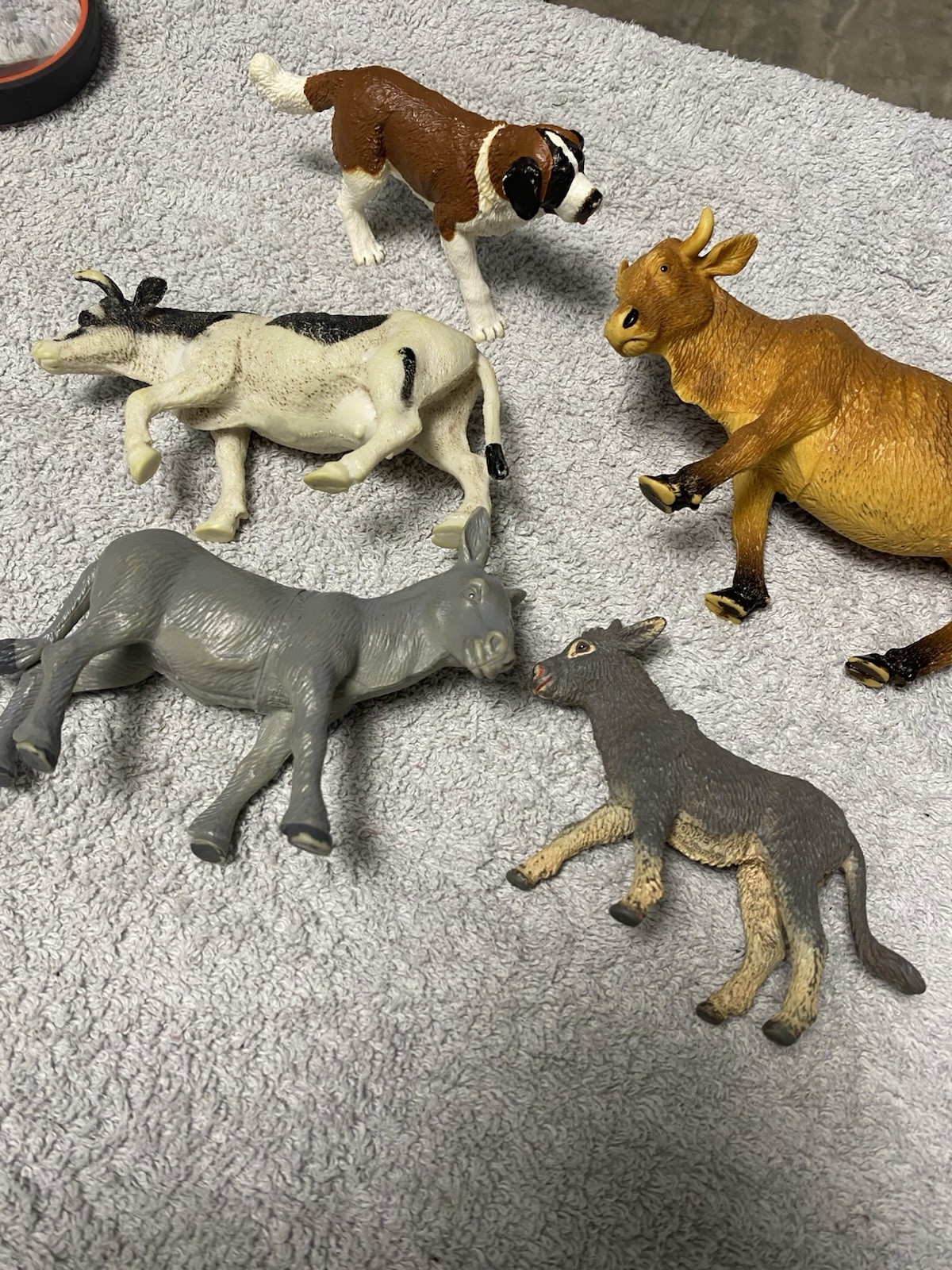 Plastic Farm Animals Vintage LTD Schleich Lot of F St. Bernard Dog Donkey Cows Plastic Farm Animals Vintage LTD Schleich Lot of F St. Bernard Dog Donkey Cows