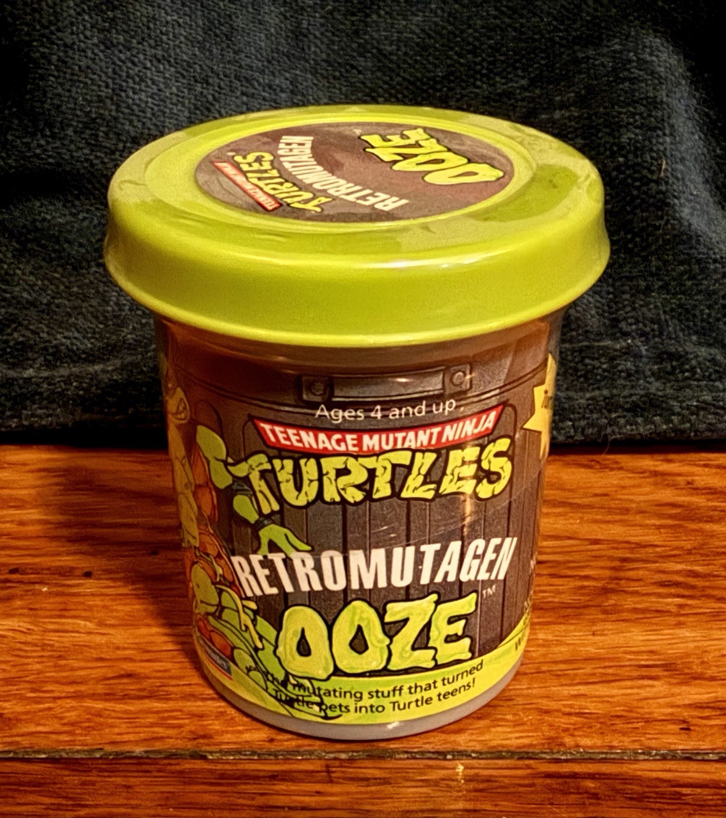 1989 Playmates TMNT Green Retromutagen Ooze Brand New Sealed Can Slime 1989 Playmates TMNT Green Retromutagen Ooze Brand New Sealed Can Slime