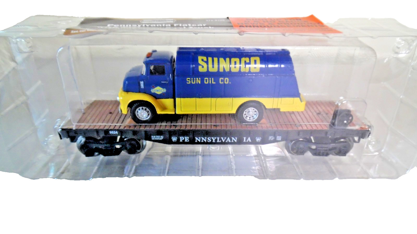 Menards 279-8320 Pennsylvania Flatcar w/Sunoco Fuel Tanker NIB