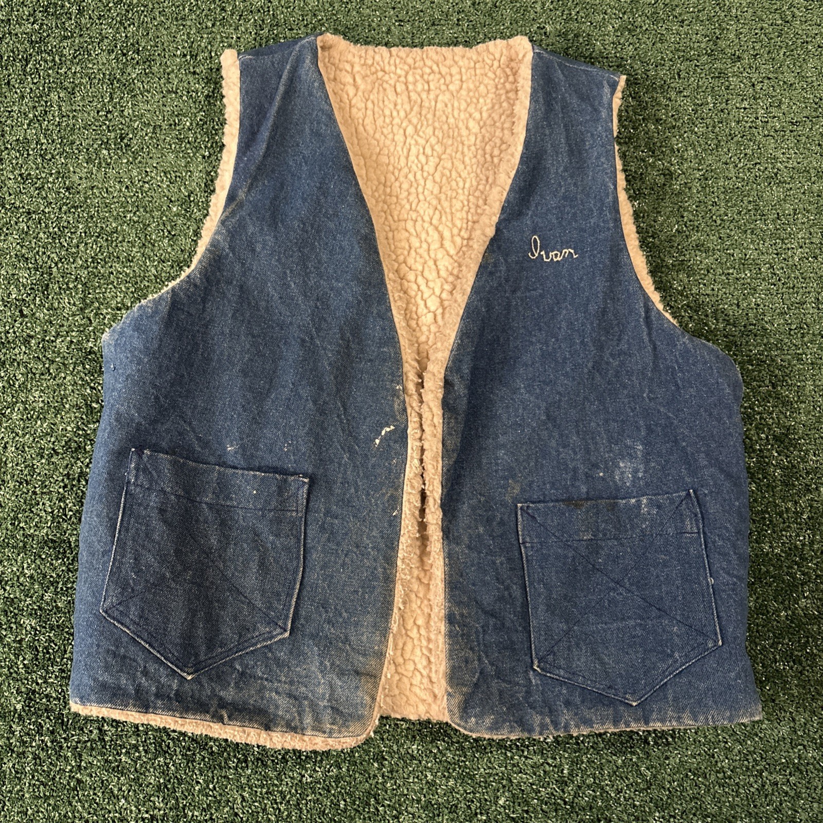 True Vintage 60s 70s Sherpa Fur Plaid Lined Denim Vest Medium Blue Western USA
