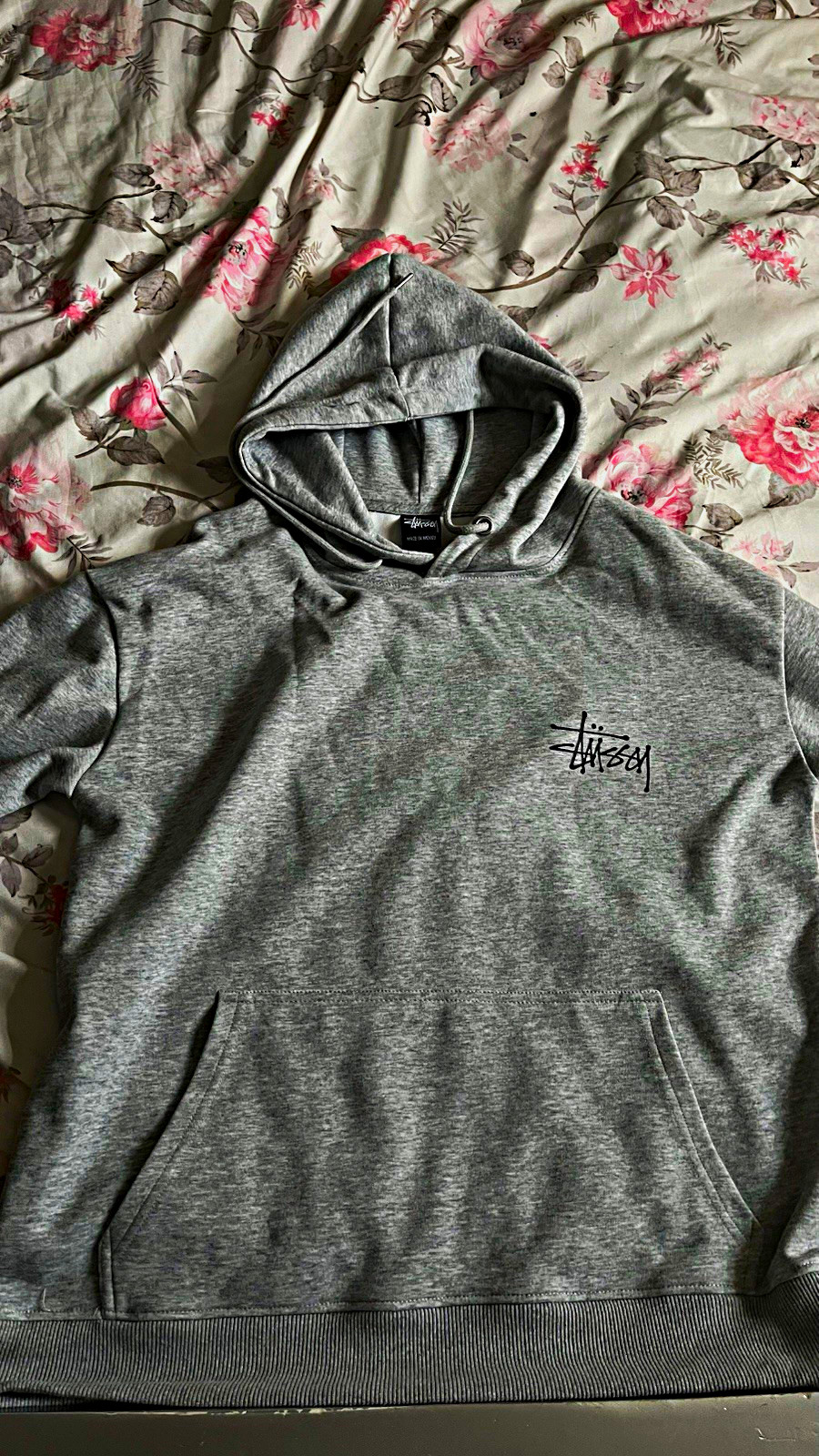 Stussy Men’s Gray Cotton Pullover Hoodie M Logo Front Pouch Pocket Stussy Men’s Gray Cotton Pullover Hoodie M Logo Front Pouch Pocket