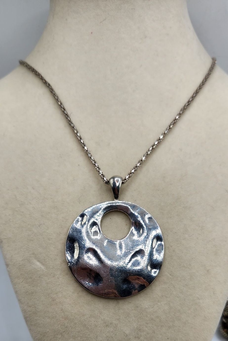Silver Tone Circle Pendant With Hammered Look Silver Tone Circle Pendant With Hammered Look