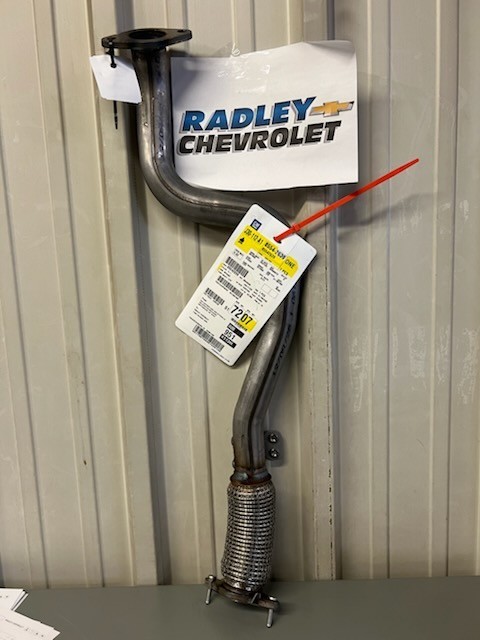 NEW RADLEY CHEVROLET OEM GM GMC Exhaust System Components Front Pipe 85542639 NEW RADLEY CHEVROLET OEM GM GMC Exhaust System Components Front Pipe 85542639