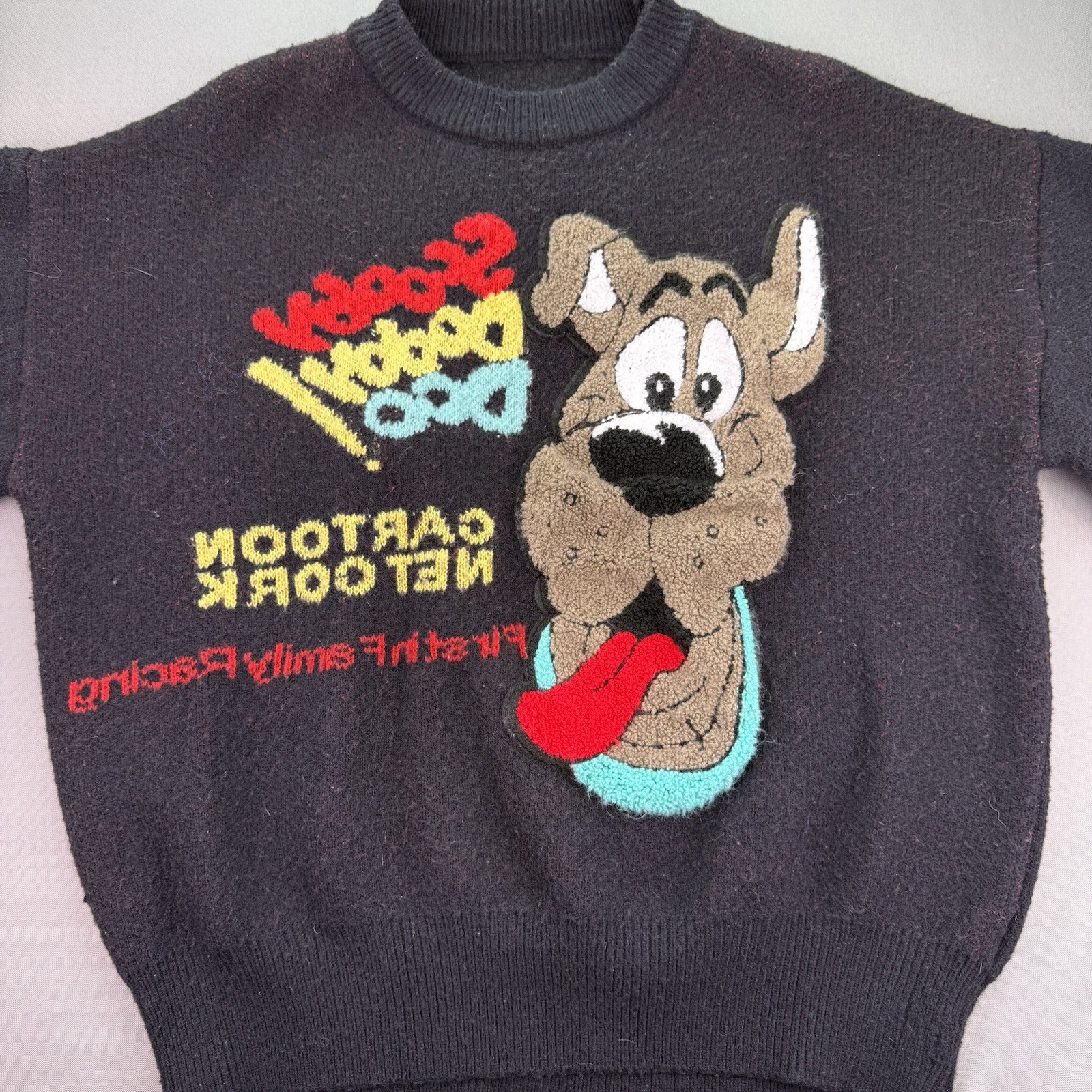 Vtg SCOOBY DOO Sweater Cartoon Network First Family In Racing 3D Scooby Doo Sz L Vtg SCOOBY DOO Sweater Cartoon Network First Family In Racing 3D Scooby Doo Sz L