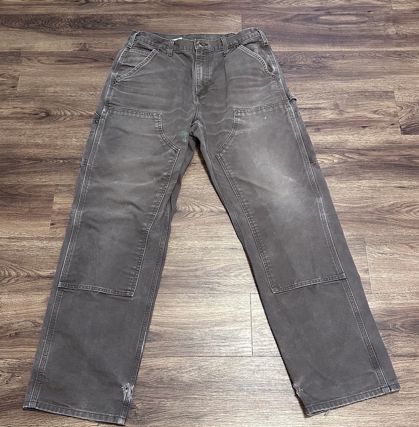 Carhartt Pants Men\'s 32x32 Brown Distressed Loose Original Fit Double Knee B136 Carhartt Pants Men\'s 32x32 Brown Distressed Loose Original Fit Double Knee B136