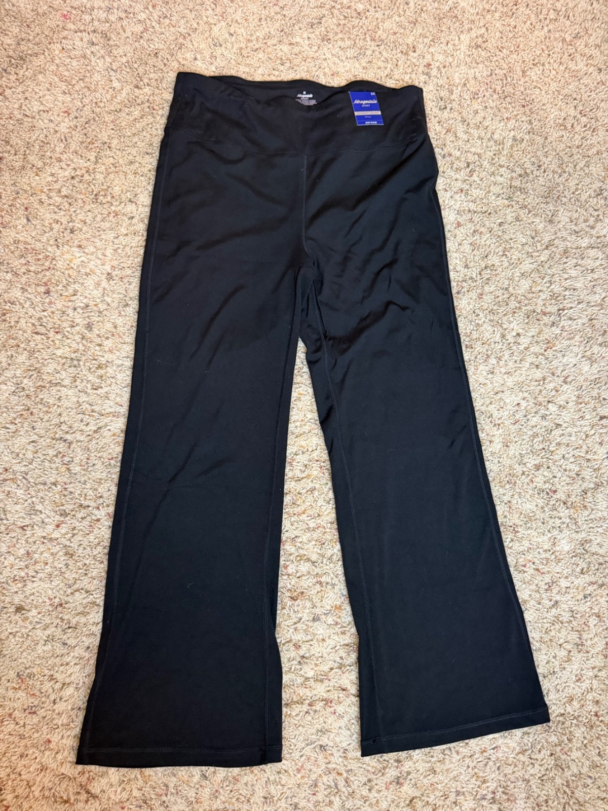 Aeropostale Sport Women’s 2X Black Flare Yoga Pants Performance NWT $48 Aeropostale Sport Women’s 2X Black Flare Yoga Pants Performance NWT $48