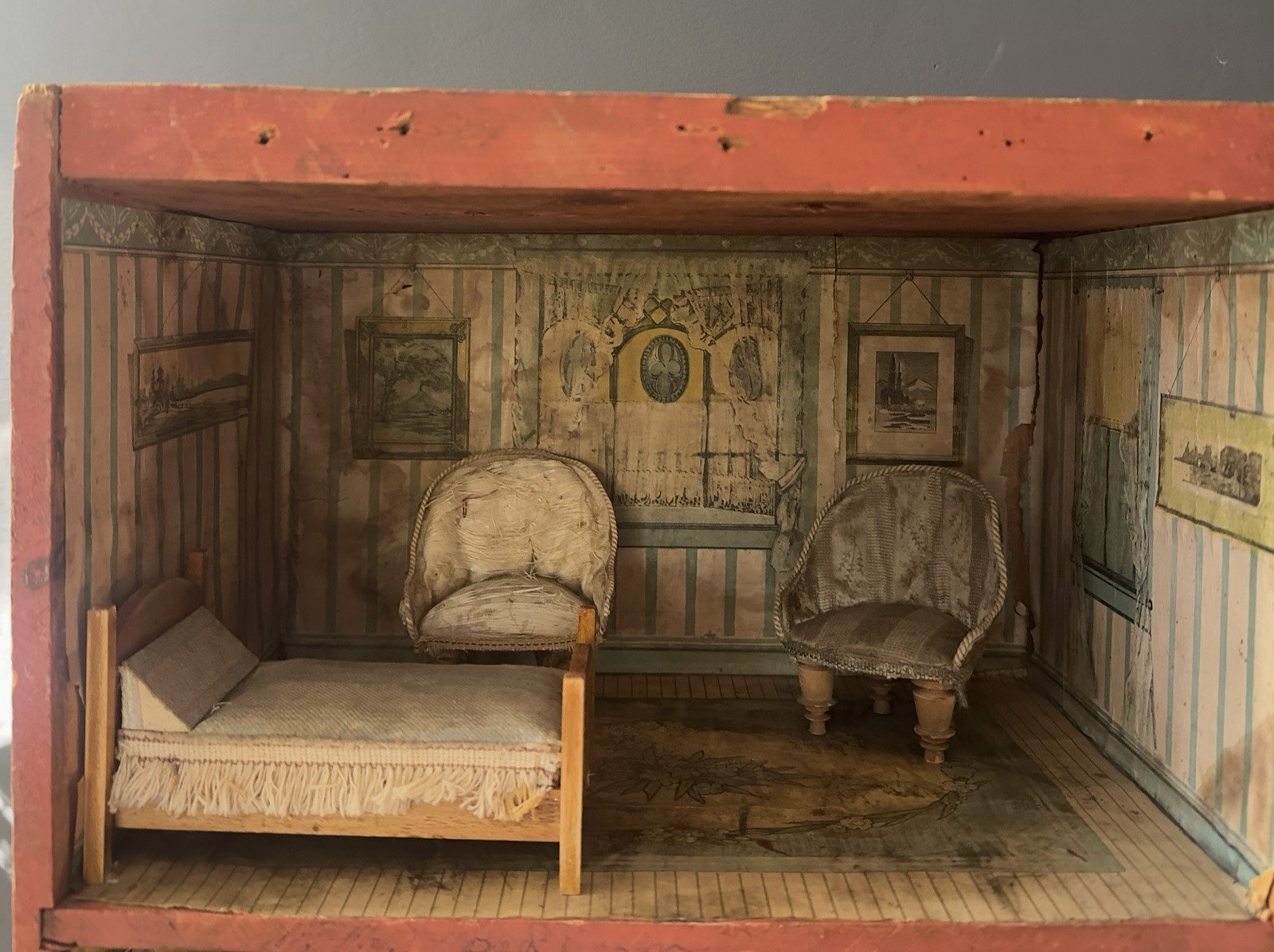 Antique Victorian Dollhouse Doll Bed 2 Chairs Miniature Furniture Lot Antique Victorian Dollhouse Doll Bed 2 Chairs Miniature Furniture Lot