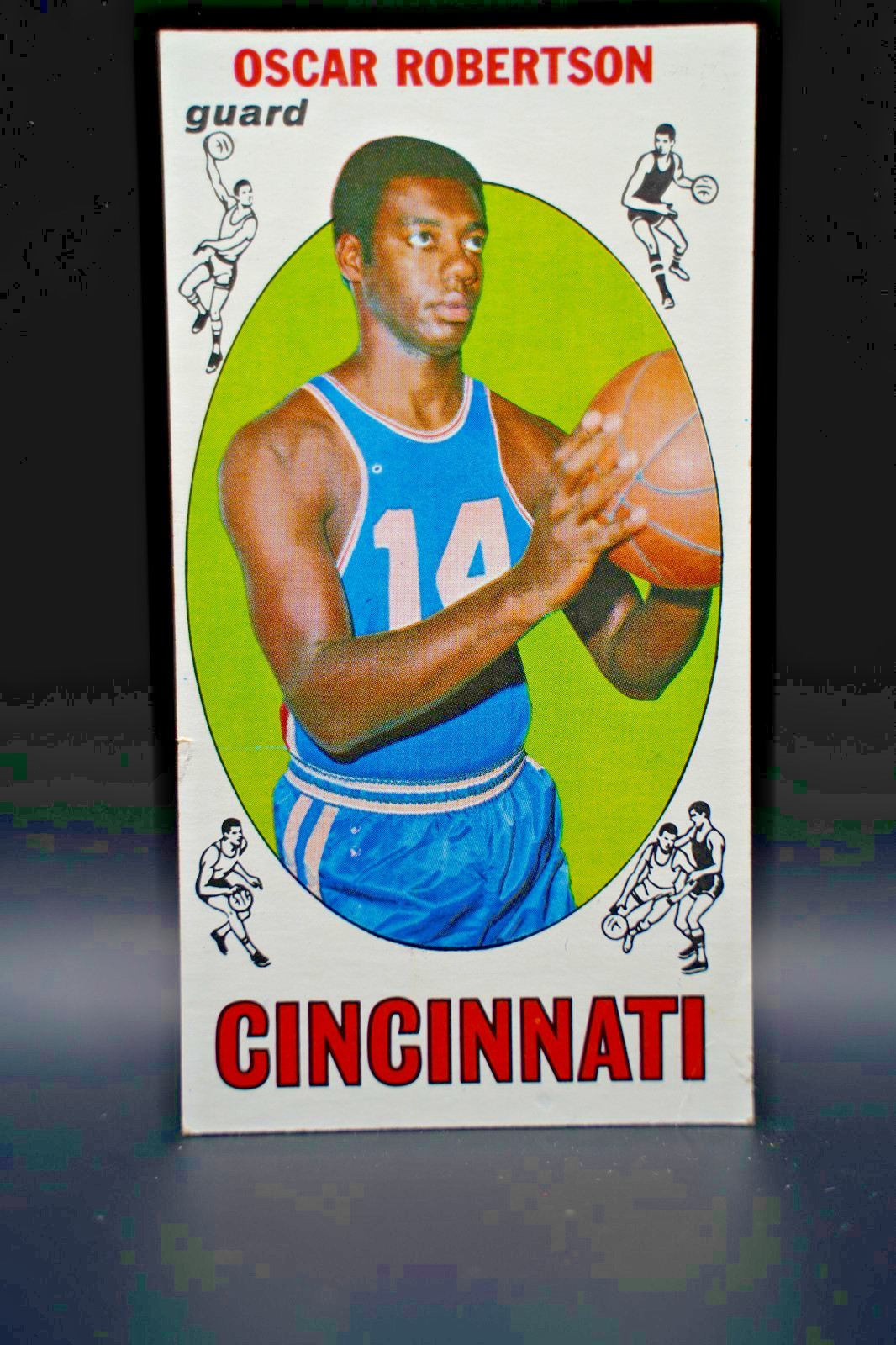 1969-70 Topps - Oscar Robertson #50 1969-70 Topps - Oscar Robertson #50