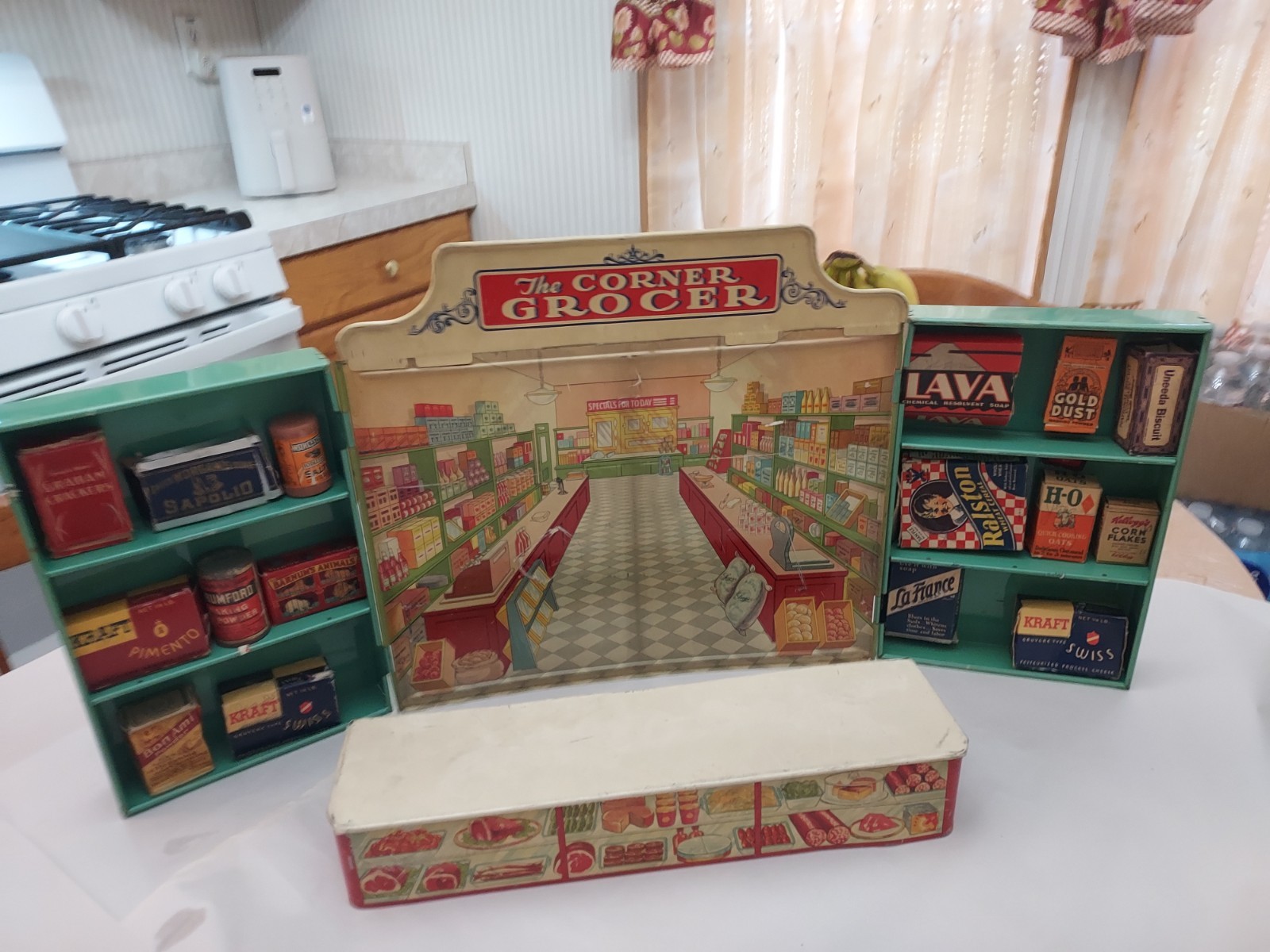 1930s Vintage Wolverine Tin Litho Toy Grocery Store Corner Grocer + Sample Boxes 1930s Vintage Wolverine Tin Litho Toy Grocery Store Corner Grocer + Sample Boxes