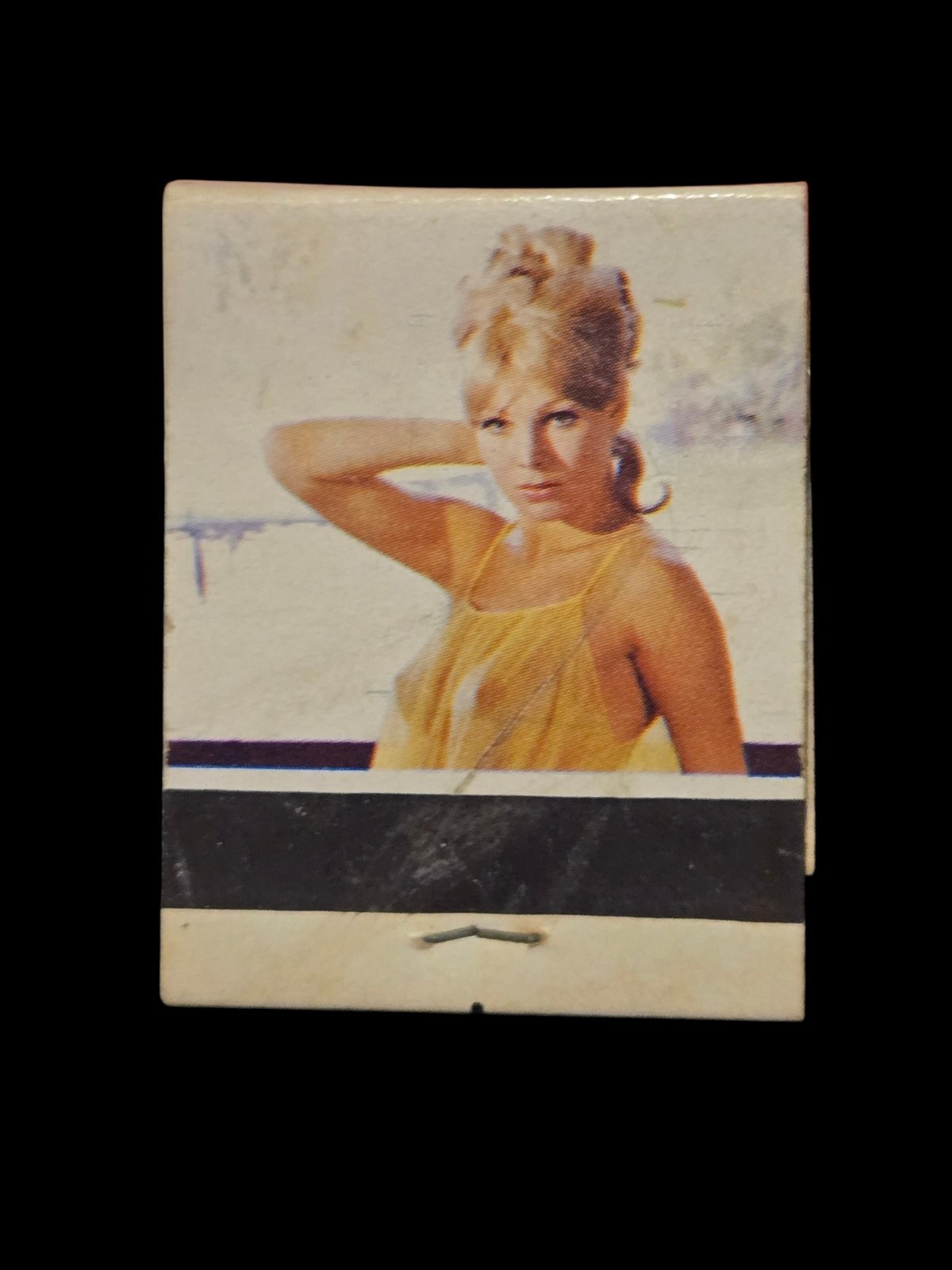 Vintage Matchbook The Dinger Buena Park CA \