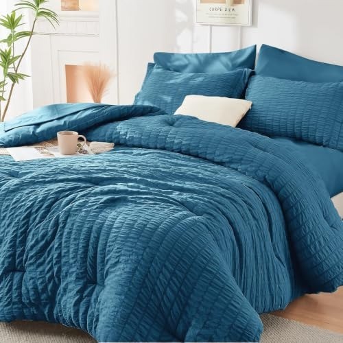 Elegant 7-Piece King Comforter Set - Soft Teal Seersucker for Restful Nights