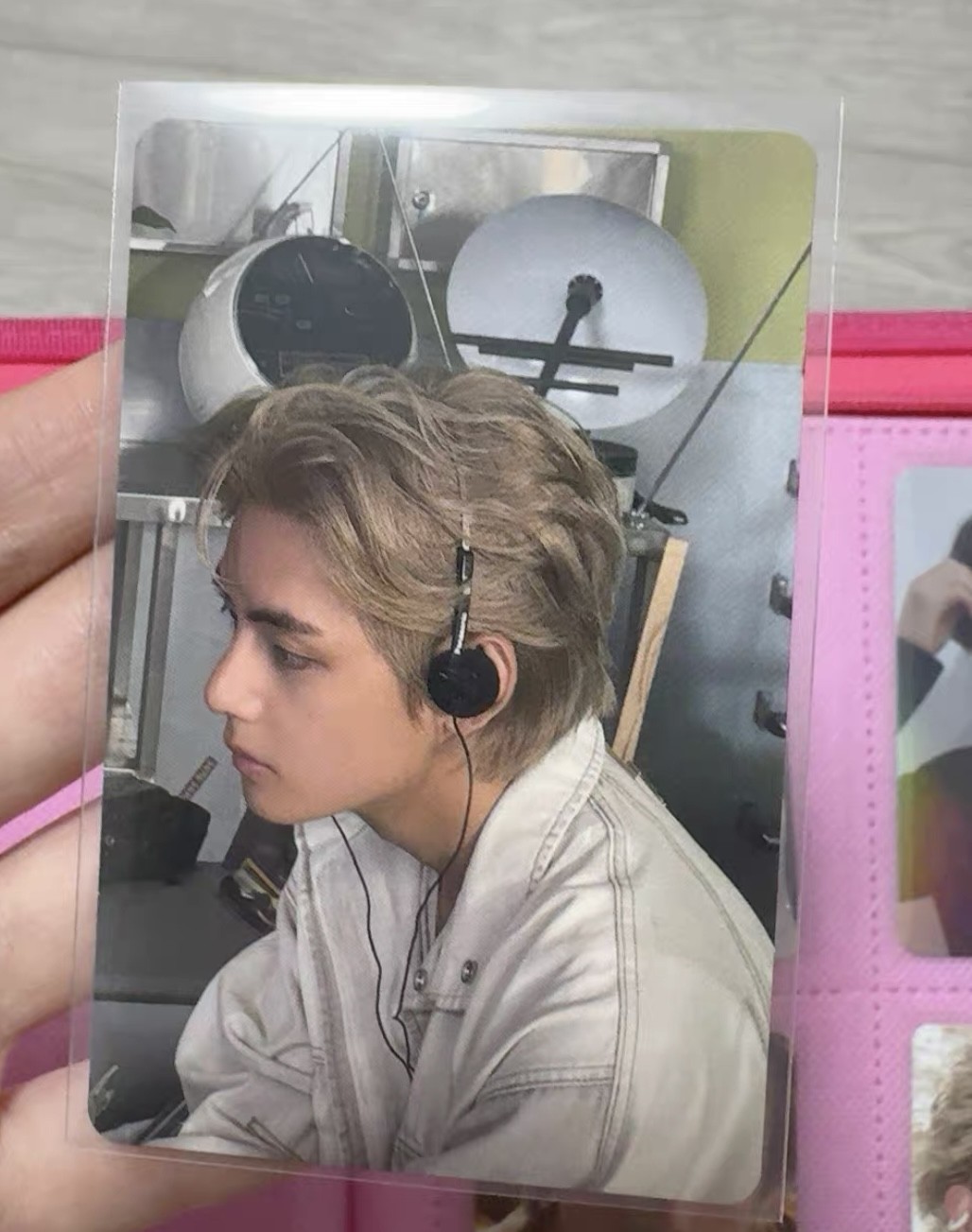 BTS V Layover Universal Music JAPAN FC JPFC UMS Lucky draw Official Photo card BTS V Layover Universal Music JAPAN FC JPFC UMS Lucky draw Official Photo card
