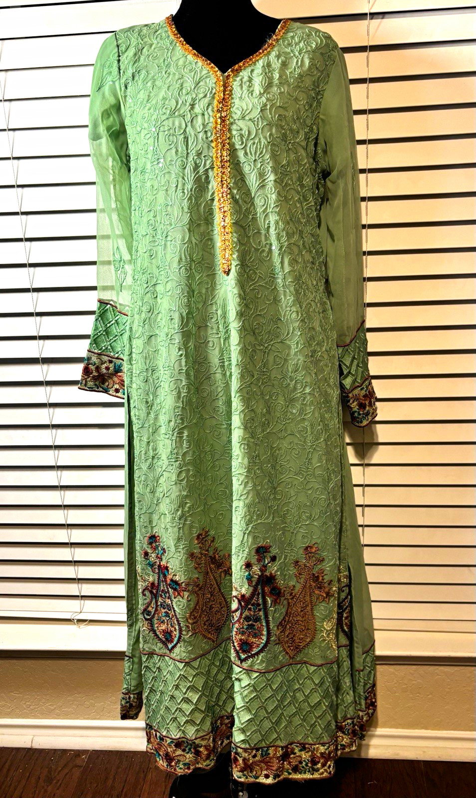 Vintage Pakistani Kameez Womens Medium Heavy Embroidered Green Tunic Top Kurti 