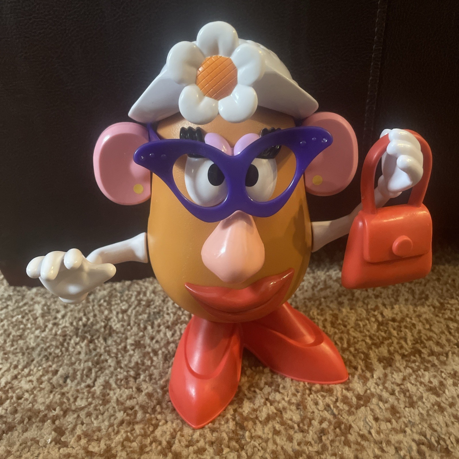 RARE vintage Mrs. Potato Head 16 Pc PLAYSKOOL Toy Story Collectible RARE vintage Mrs. Potato Head 16 Pc PLAYSKOOL Toy Story Collectible