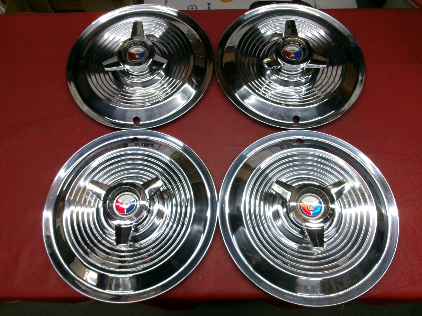 VINTAGE 1963 FORD 427 GALAXIE 500 THREE BAR SPINNER HUBCAPS WHEEL COVERS
