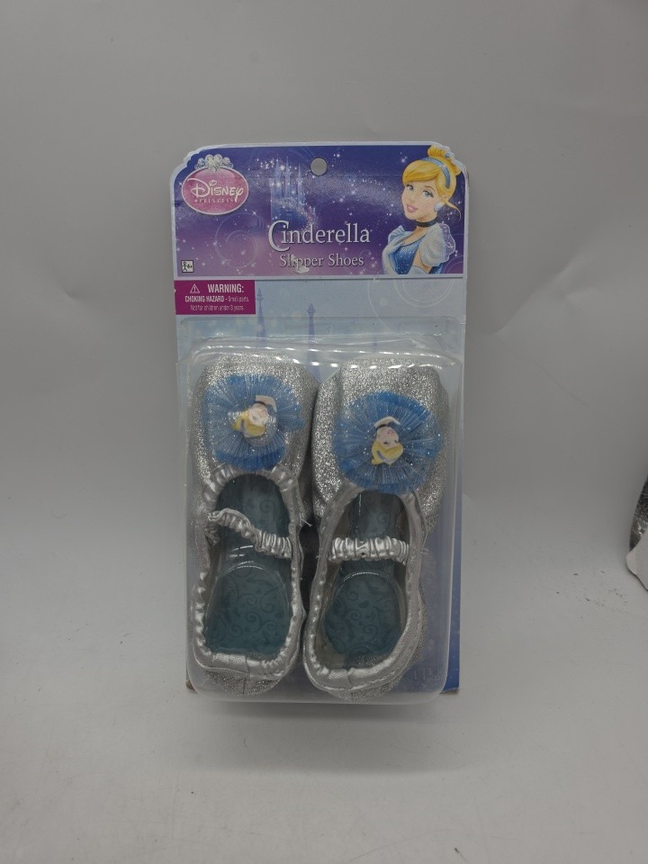 Disney Cinderella Slipper Shoes Brand New In PackageHalloween/Dress Up/Costume Disney Cinderella Slipper Shoes Brand New In PackageHalloween/Dress Up/Costume