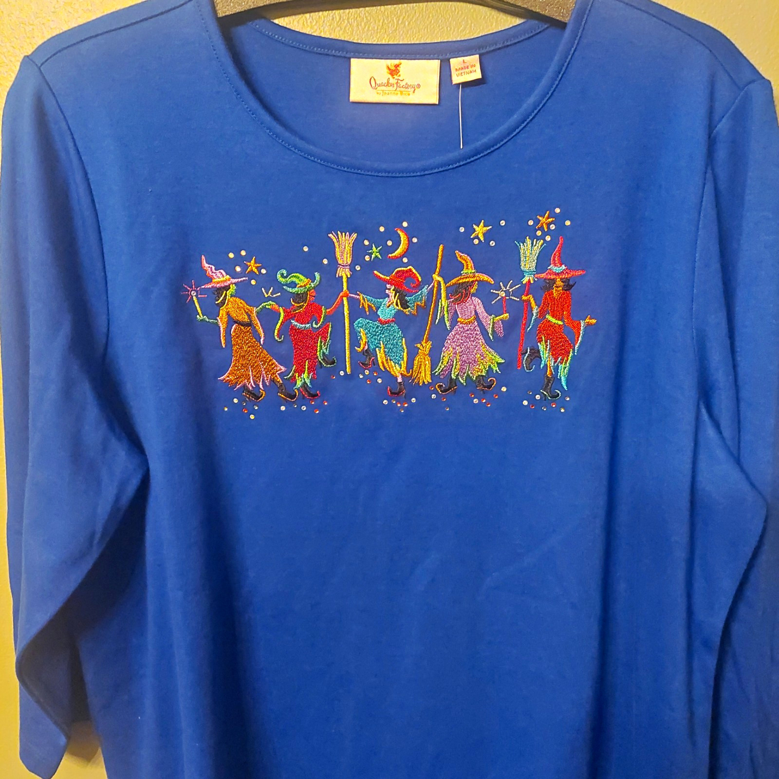 Quacker Factory by Jeanne Bice Halloween Witch Embroidered Sequin Top L