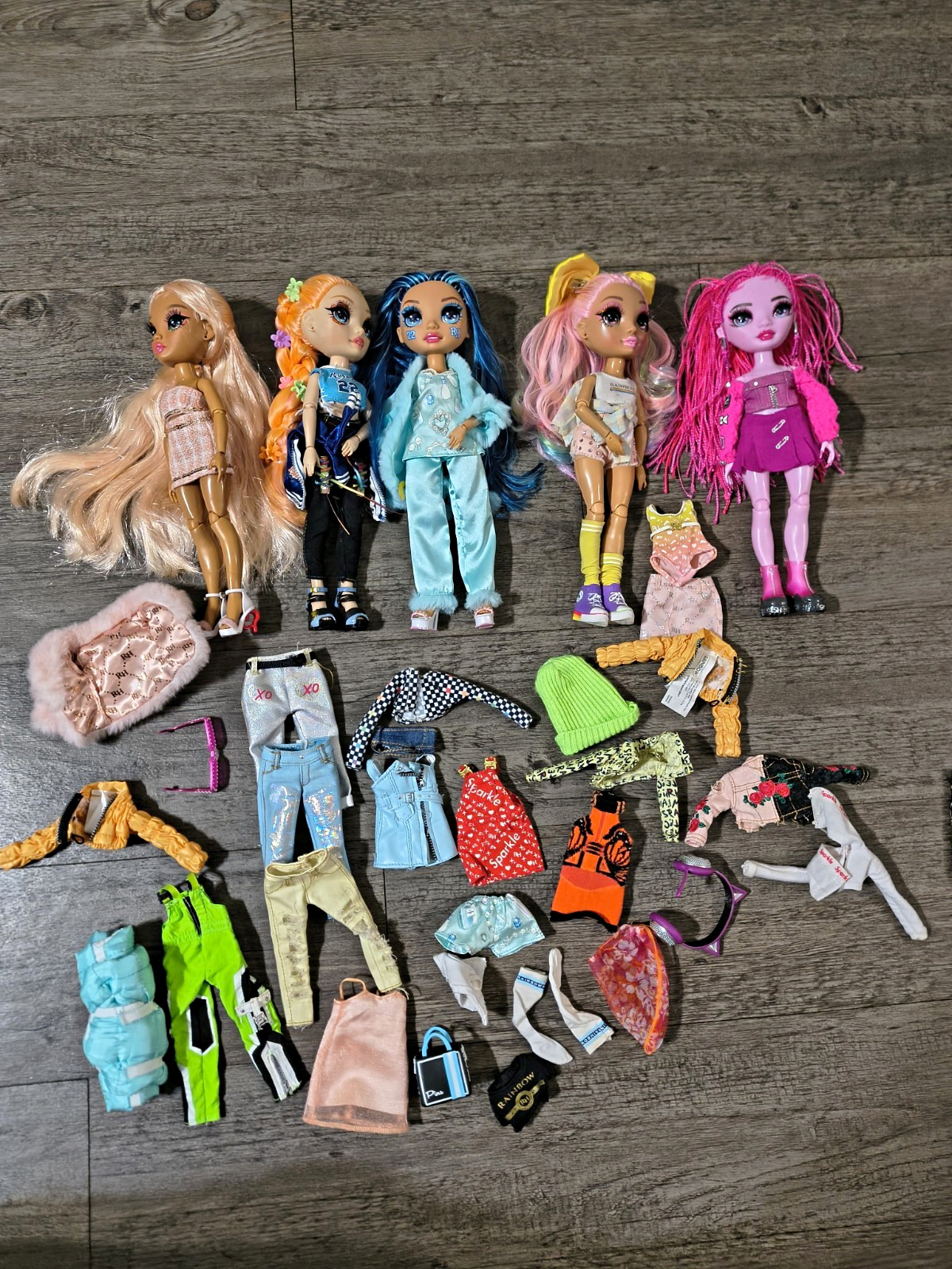 Rainbow High Lot of 5 11in Fashion Dolls w/ Outfits Shoes Accessories Rainbow High Lot of 5 11in Fashion Dolls w/ Outfits Shoes Accessories