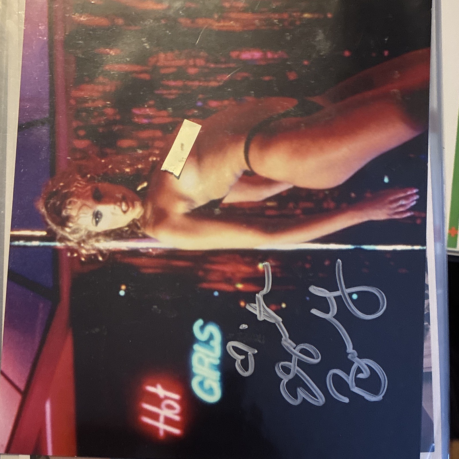 Vintage Hot Girls Elizabeth Berkley signed Original 8x10 Photograph Autograph