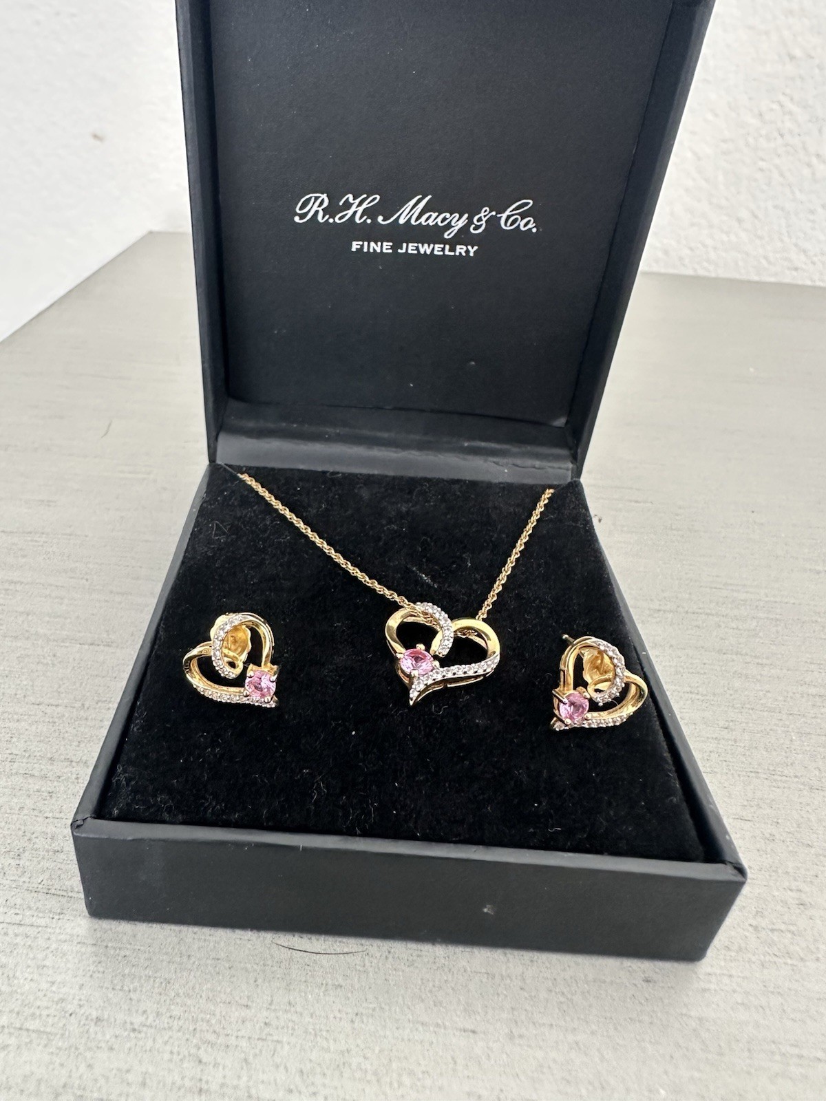 Macy’s Fine Jewelry 2-Pc Heart Necklace/Earrings Set 14k Gold 925 Pink Sapphire