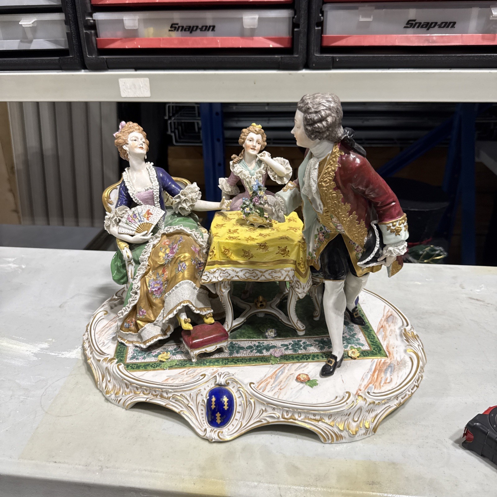 Large Stamped Carl Thieme Dresden Lace Porcelain Figurines Group Genuine Large Stamped Carl Thieme Dresden Lace Porcelain Figurines Group Genuine