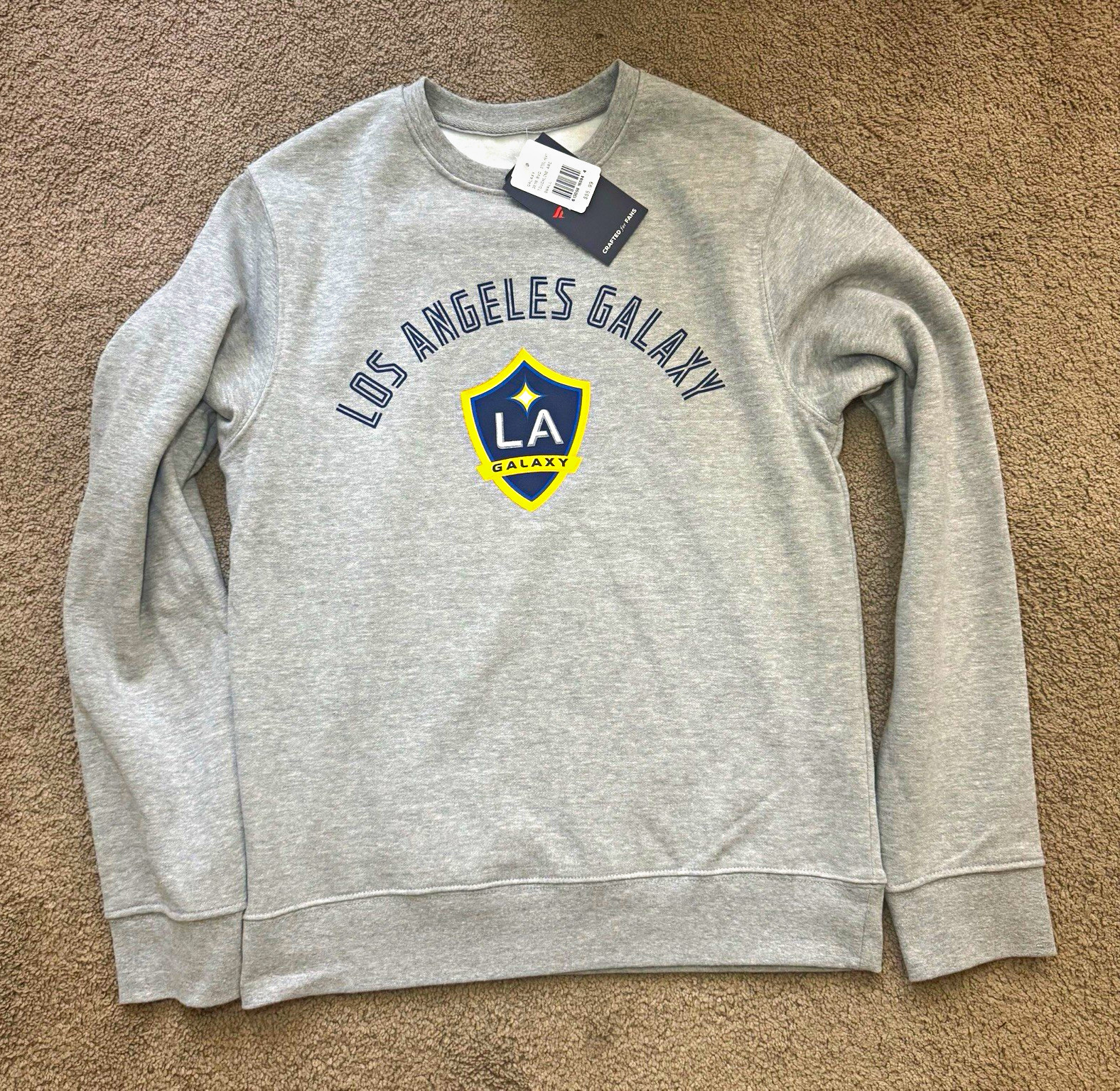 NWT LA Galaxy Fanatics Crewneck Sweatshirt Mens Small Gray Heather MLS MSRP $56 NWT LA Galaxy Fanatics Crewneck Sweatshirt Mens Small Gray Heather MLS MSRP $56