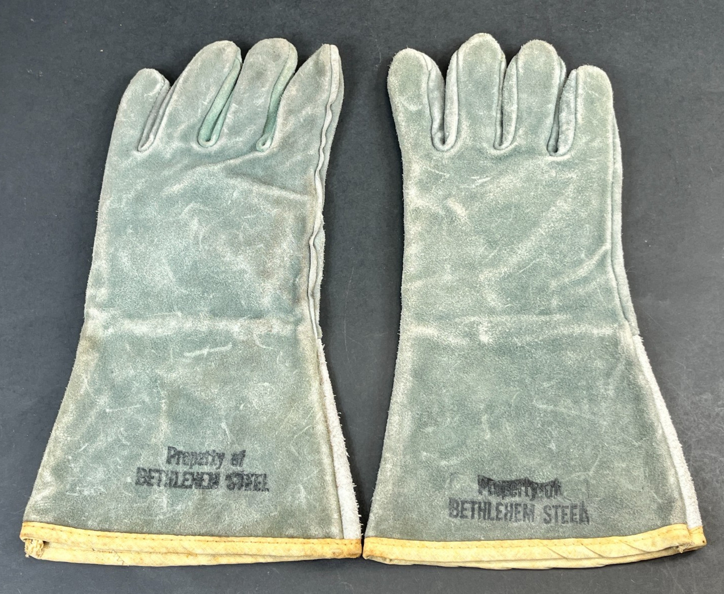 Vintage Bethlehem Steel Issued Work Safety Gloves Welted Employee Worker