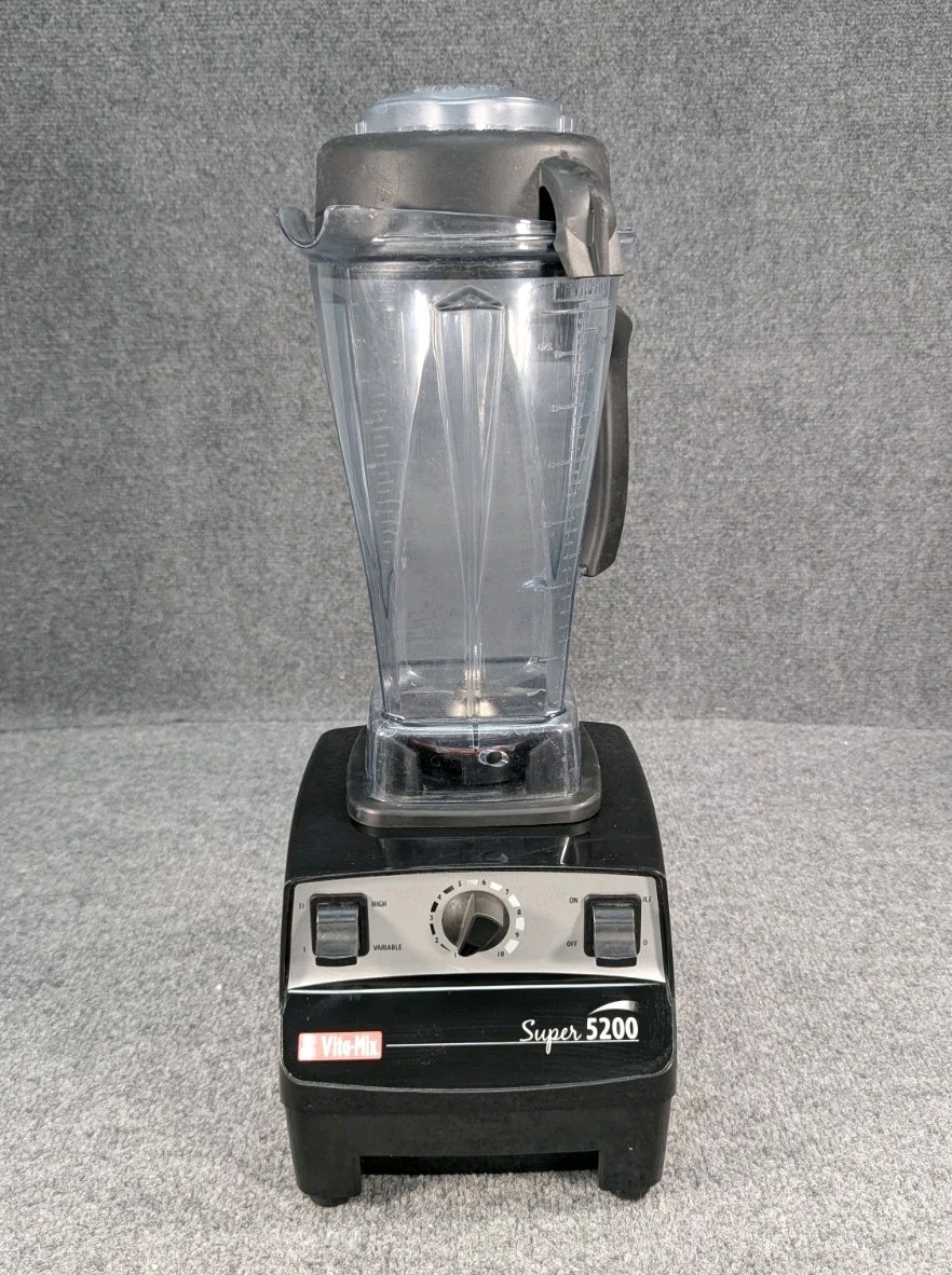 Vitamix SUPER 5200 Variable Speed Blender VM0103 Black 64Oz Vitamix SUPER 5200 Variable Speed Blender VM0103 Black 64Oz