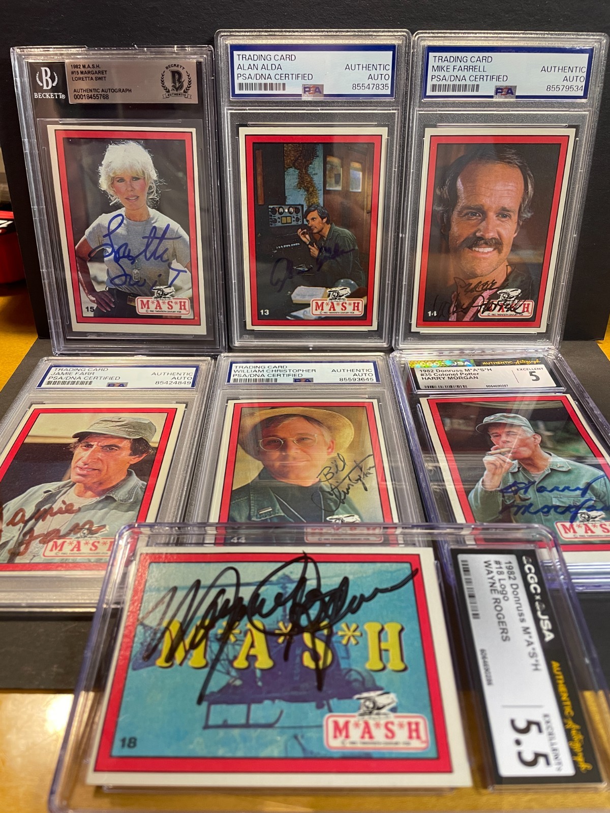 1982 MASH 7 Cast Hand Signed AUTO CARDS PSA/DNA Alda Swit Farr Farrell Morgan+