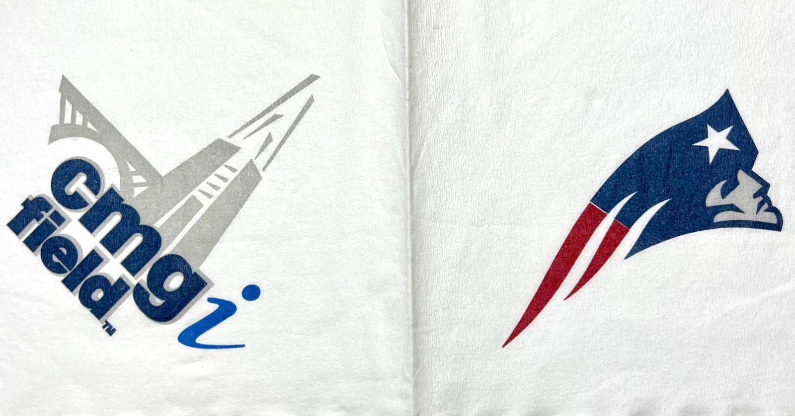 Rare 2002 pre-Gillette NE Patriots & CMGI Field logo Cocktail Napkins.  Unused.